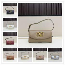 Picture of Valentino Handbags _SKUfw232841960fw